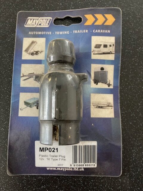 MP021 7 pin trailer plug